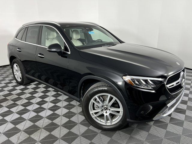 2024 Mercedes-Benz GLC 300