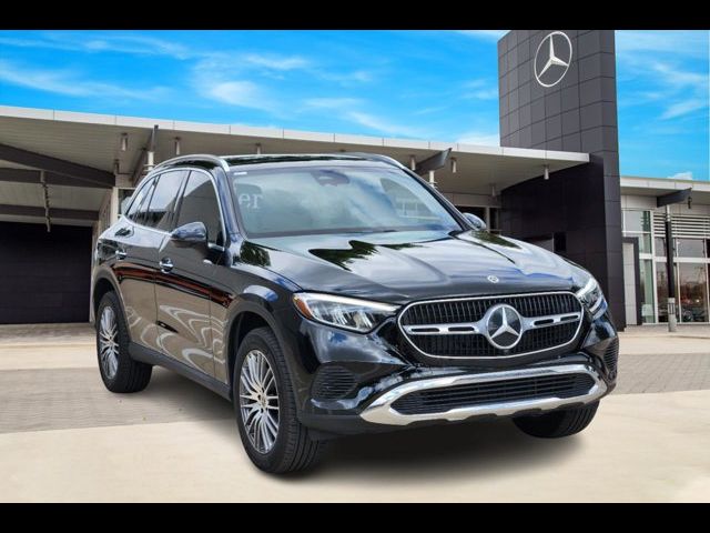 2024 Mercedes-Benz GLC 300