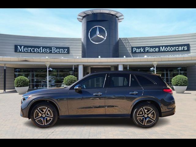 2024 Mercedes-Benz GLC 300