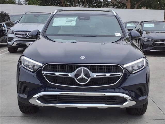 2024 Mercedes-Benz GLC 300