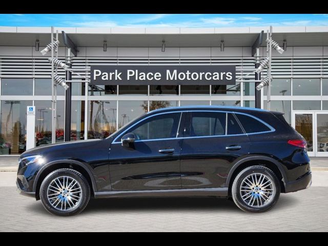 2024 Mercedes-Benz GLC 300