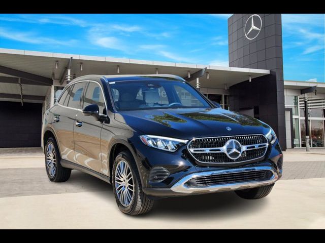 2024 Mercedes-Benz GLC 300