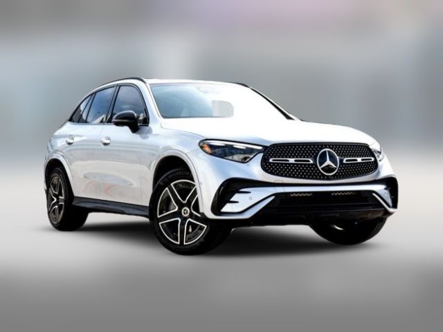 2024 Mercedes-Benz GLC 300