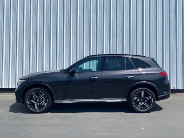 2024 Mercedes-Benz GLC 300