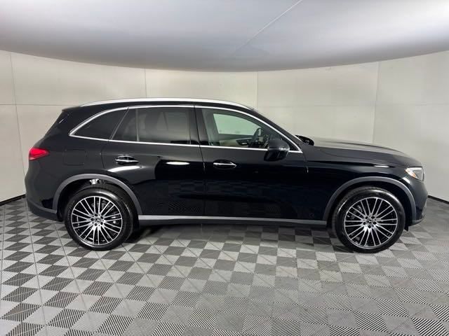 2024 Mercedes-Benz GLC 300