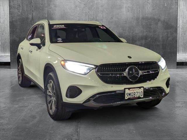 2024 Mercedes-Benz GLC 300