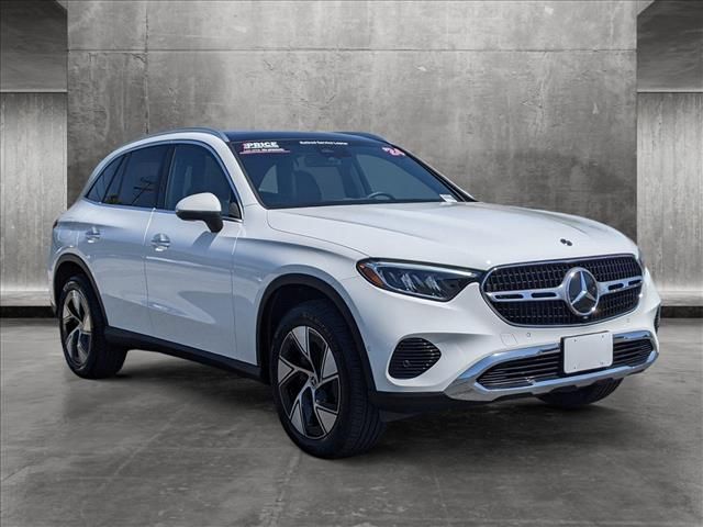 2024 Mercedes-Benz GLC 300