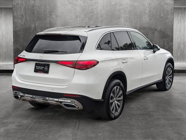 2024 Mercedes-Benz GLC 300