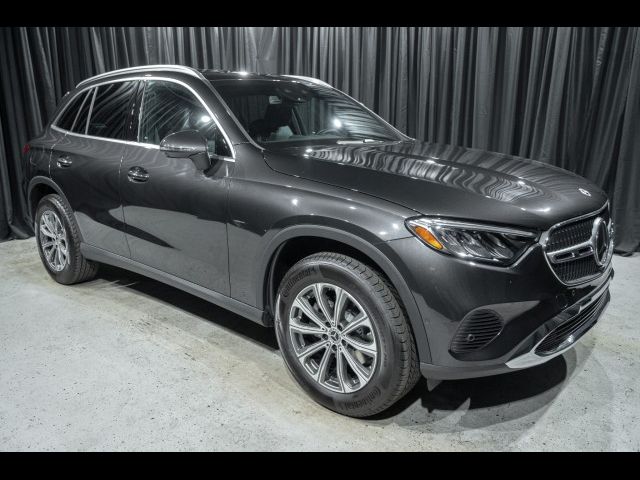 2024 Mercedes-Benz GLC 300