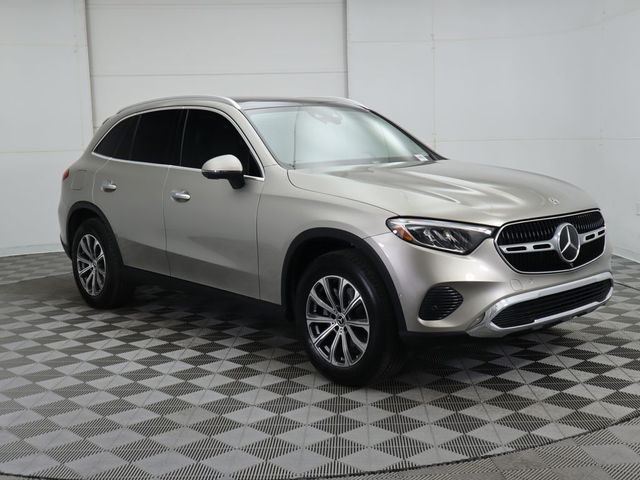 2024 Mercedes-Benz GLC 300