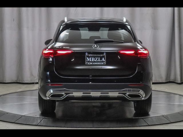 2024 Mercedes-Benz GLC 300