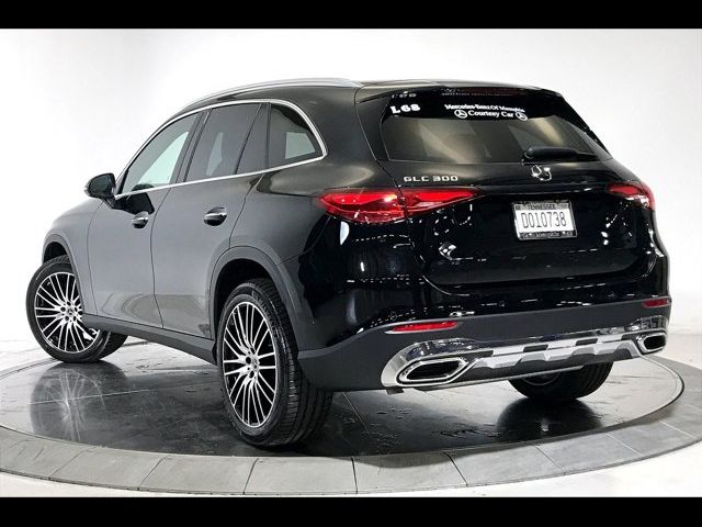 2024 Mercedes-Benz GLC 300