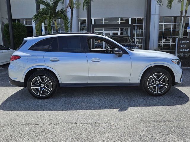 2024 Mercedes-Benz GLC 300