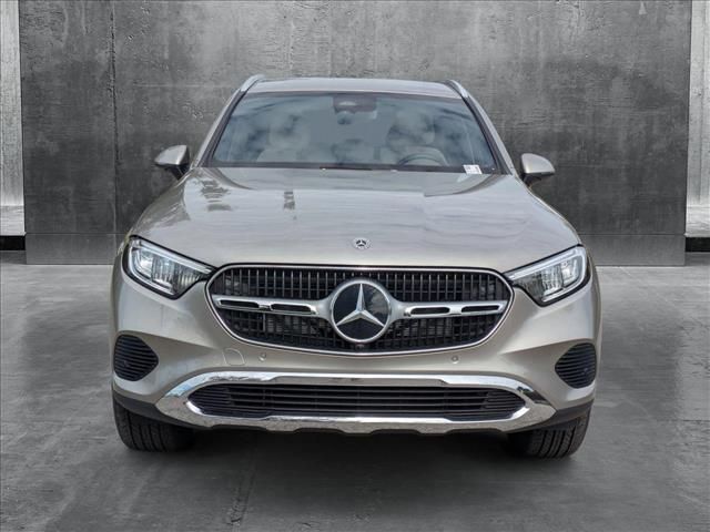 2024 Mercedes-Benz GLC 300