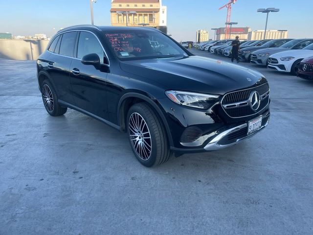 2024 Mercedes-Benz GLC 300