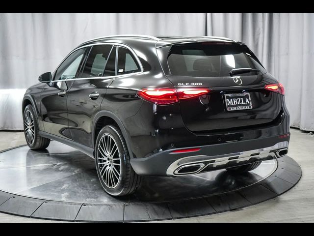 2024 Mercedes-Benz GLC 300