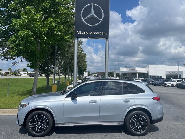 2024 Mercedes-Benz GLC 300