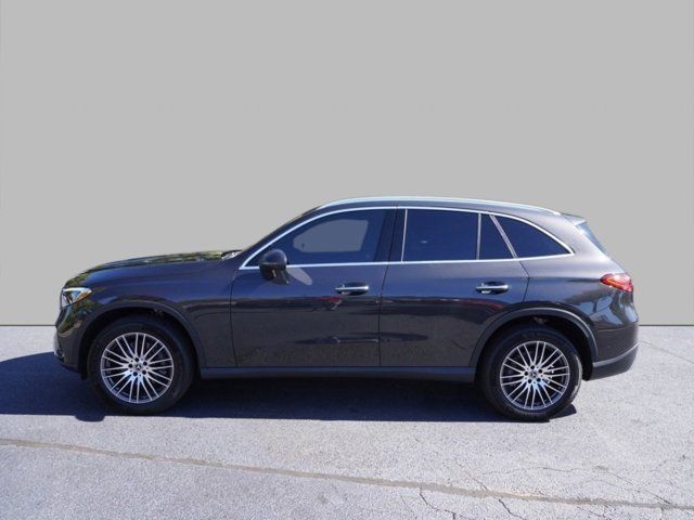 2024 Mercedes-Benz GLC 300