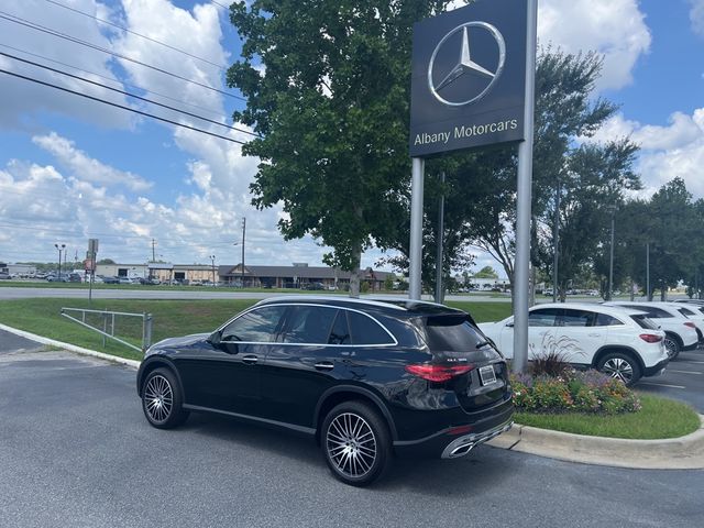 2024 Mercedes-Benz GLC 300