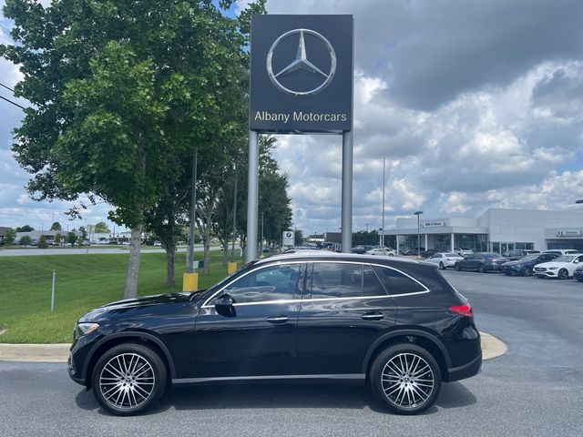 2024 Mercedes-Benz GLC 300