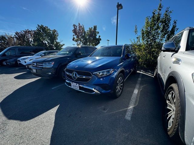 2024 Mercedes-Benz GLC 300