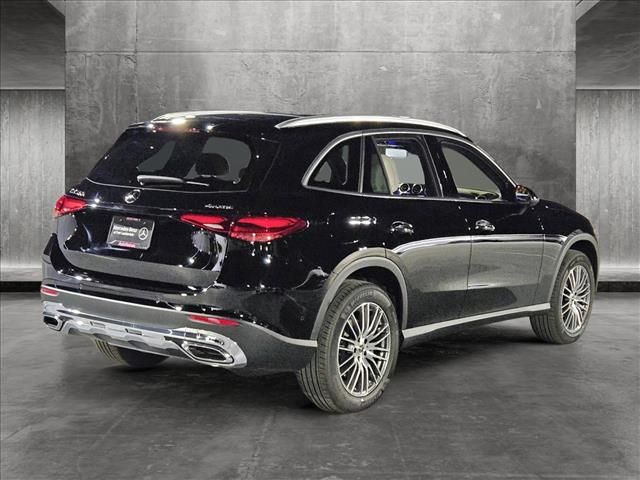 2024 Mercedes-Benz GLC 300