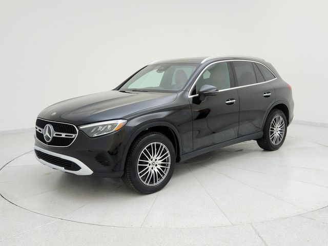 2024 Mercedes-Benz GLC 300