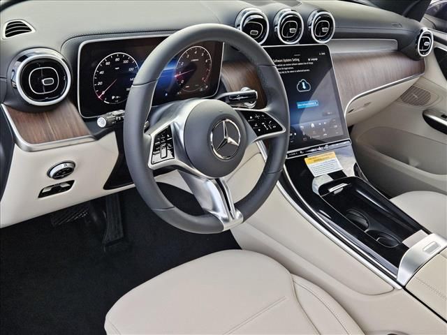 2024 Mercedes-Benz GLC 300