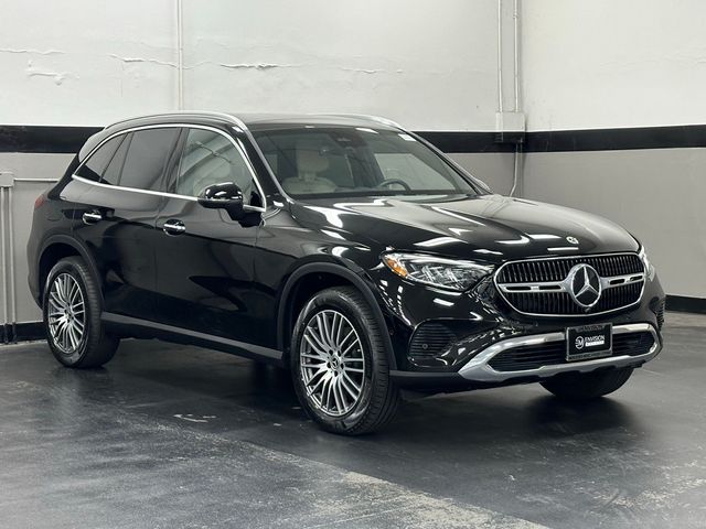 2024 Mercedes-Benz GLC 300