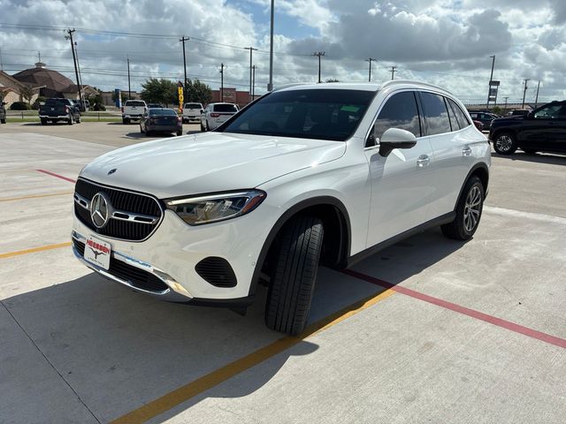2024 Mercedes-Benz GLC 300