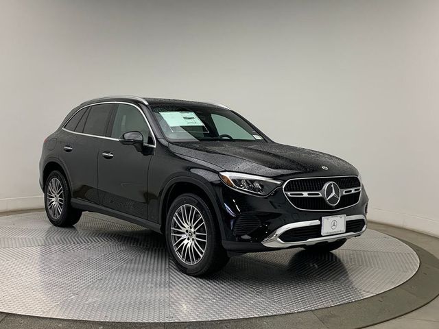 2024 Mercedes-Benz GLC 300