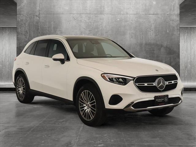 2024 Mercedes-Benz GLC 300