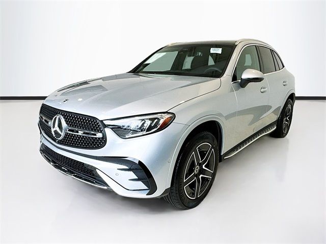 2024 Mercedes-Benz GLC 300