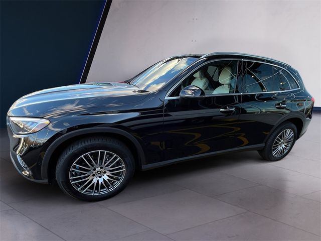 2024 Mercedes-Benz GLC 300