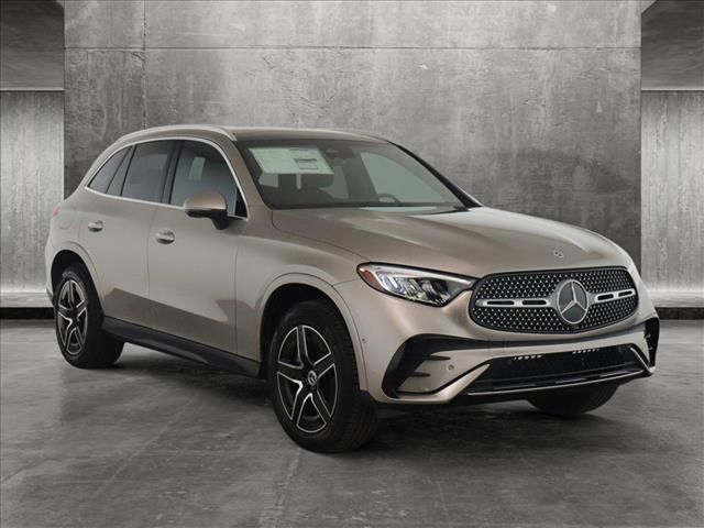 2024 Mercedes-Benz GLC 300