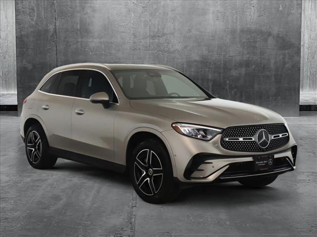 2024 Mercedes-Benz GLC 300