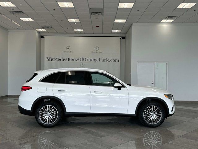 2024 Mercedes-Benz GLC 300