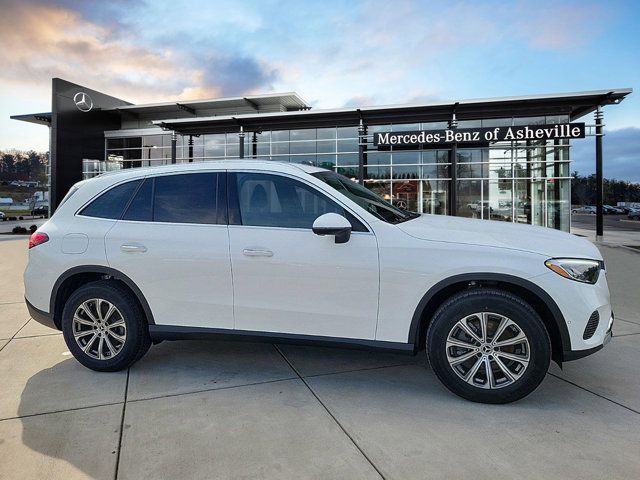 2024 Mercedes-Benz GLC 300