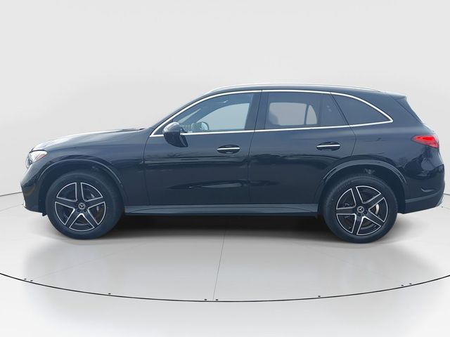 2024 Mercedes-Benz GLC 300