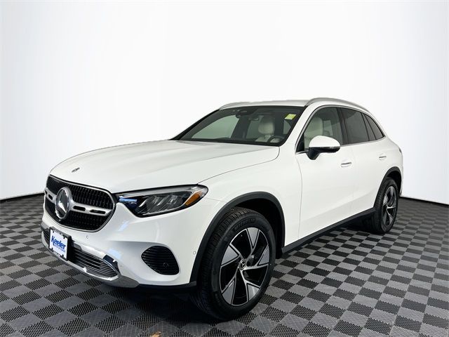 2024 Mercedes-Benz GLC 300