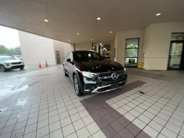 2024 Mercedes-Benz GLC 300