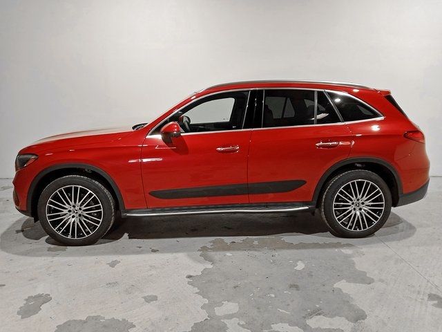 2024 Mercedes-Benz GLC 300