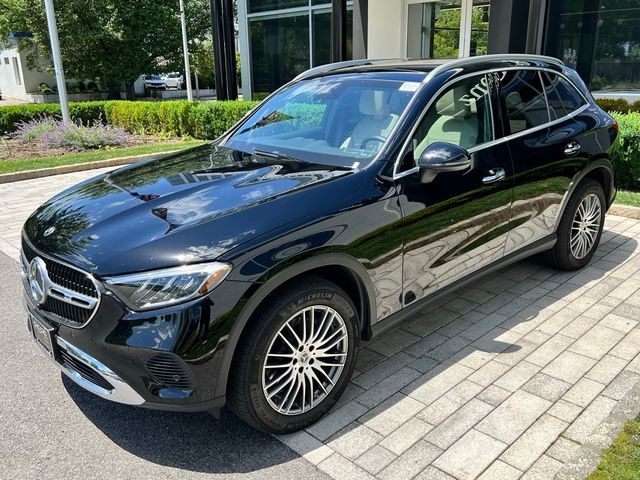 2024 Mercedes-Benz GLC 300