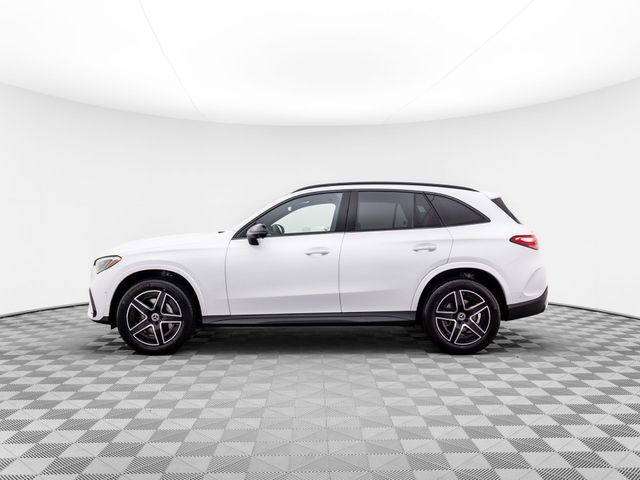 2024 Mercedes-Benz GLC 300