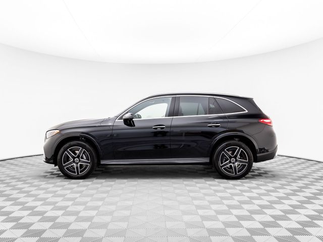 2024 Mercedes-Benz GLC 300