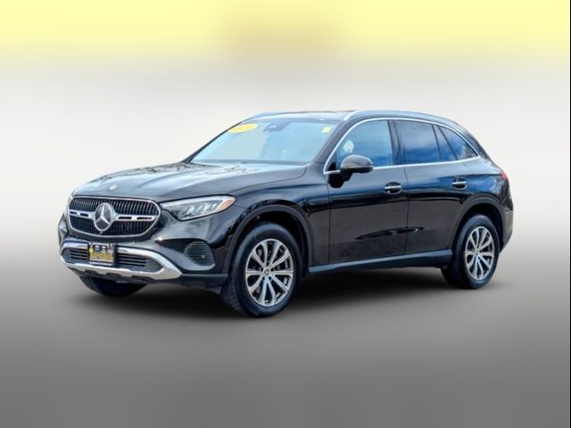 2024 Mercedes-Benz GLC 300