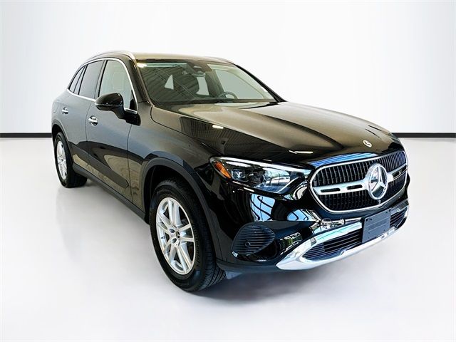 2024 Mercedes-Benz GLC 300