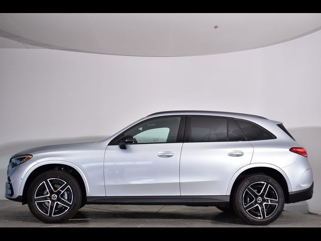 2024 Mercedes-Benz GLC 300