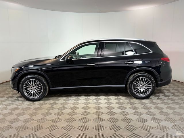 2024 Mercedes-Benz GLC 300