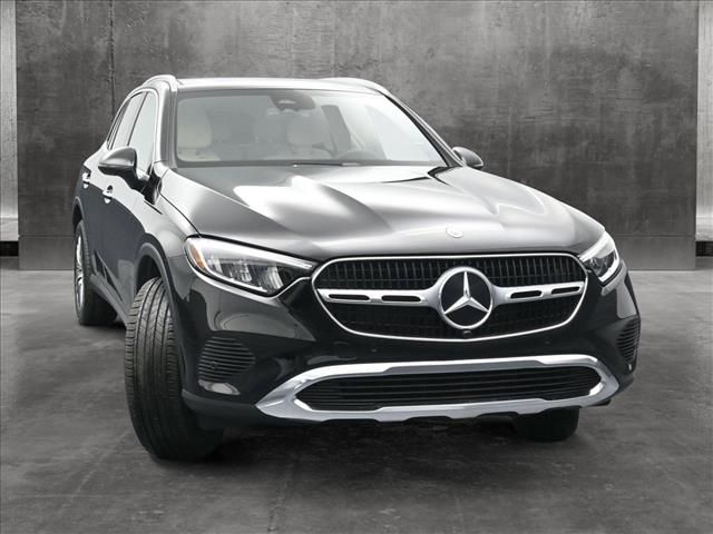 2024 Mercedes-Benz GLC 300